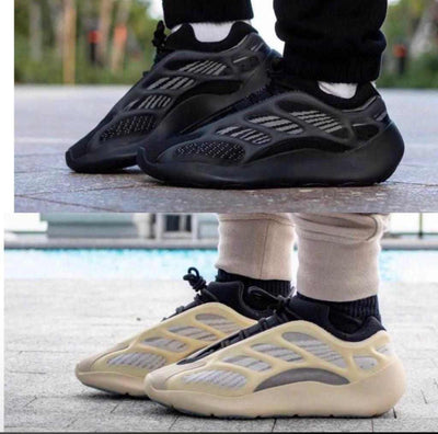 Adidas Yeezy 700